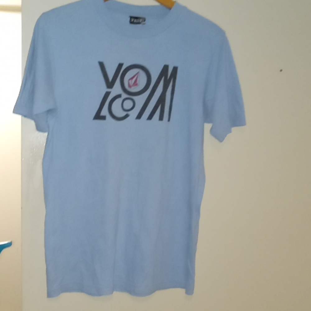Volcom tshirt